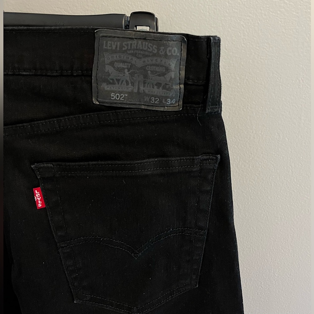 Men’s Black Levi’s Jeans